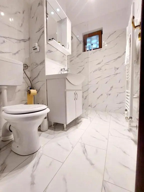 Lovely and extra spacious 1 bedroom, 1 bath.
