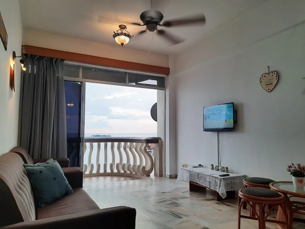 Maison Seaview Suites Port Dickson