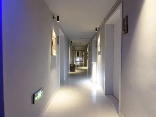 Changqiu International Youth Hostel (Shanghai Hongqiao International Exhibition Center)