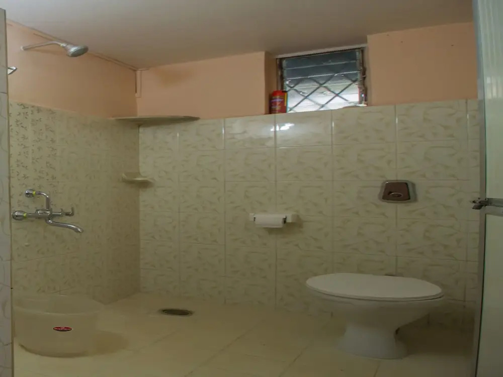 OYO 12197 Home Colourful Studio