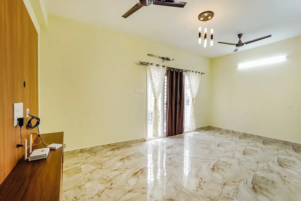 Fabhotel Lucky Inn Grand Residency
