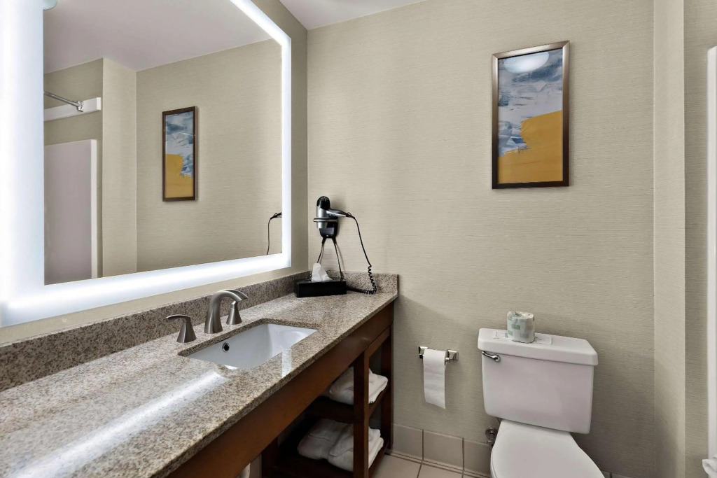 Comfort Inn & Suites Fremont