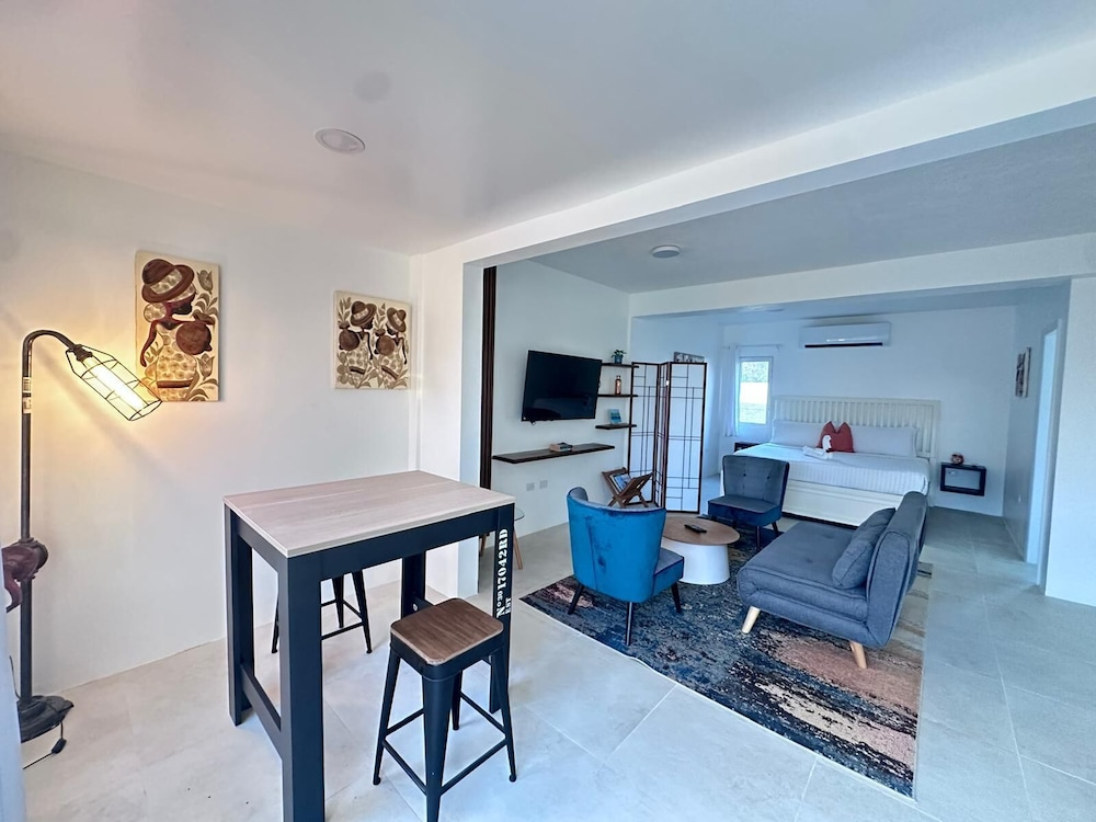 Coralito Bay Suites & Villas