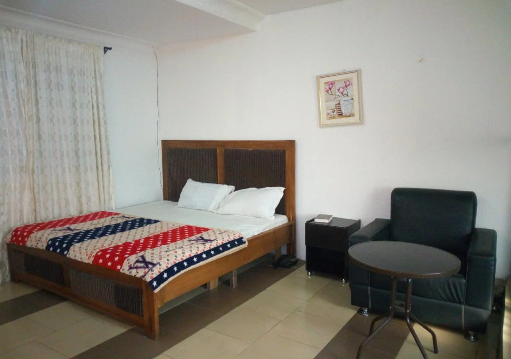 Crown Hotel