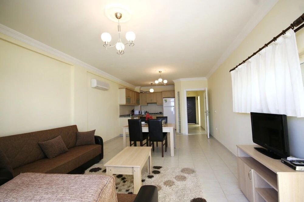 Important Group Turqouise Homes  Garnet