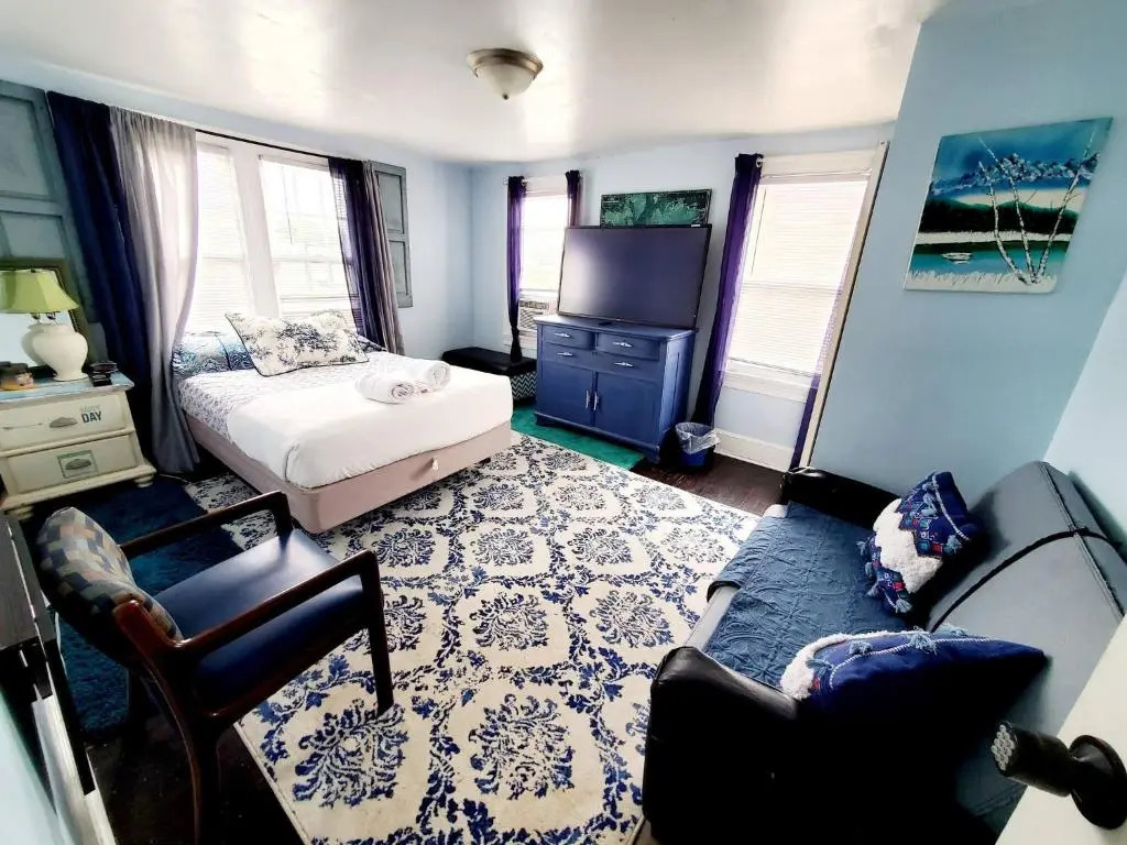Room-blue Room in Delaware