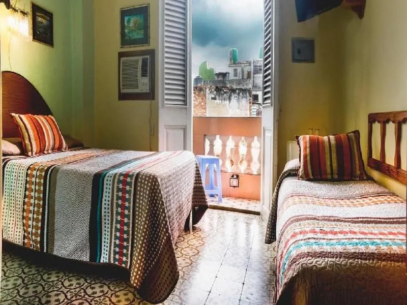 Hostal Balcones Consulado