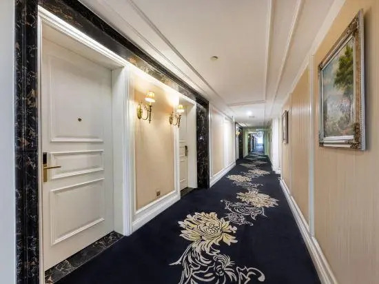 City Vogue Hotel