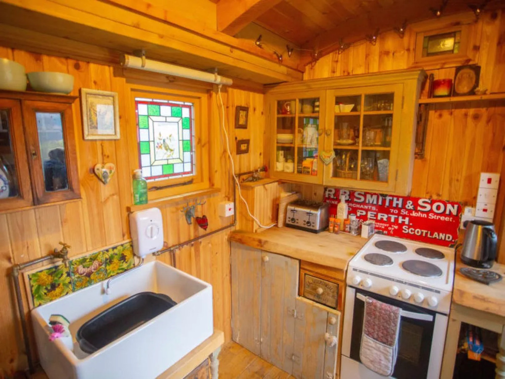 Holiday Home Shepherds Hut by Interhome