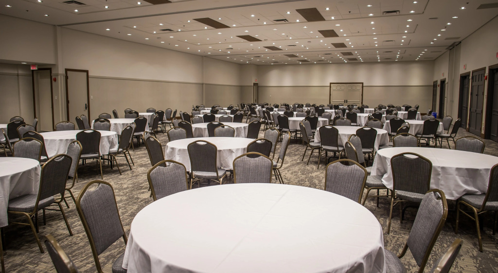 Holiday Inn Express & Suites Tremblant by IHG