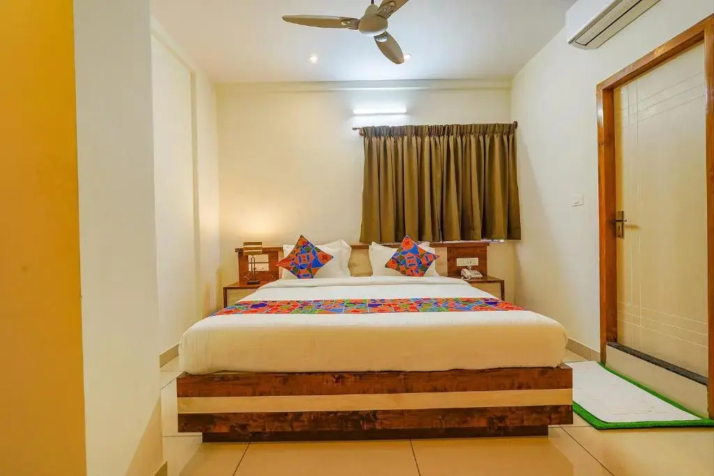FabHotel Shakthi Suites - Nr Jayadeva Hospital