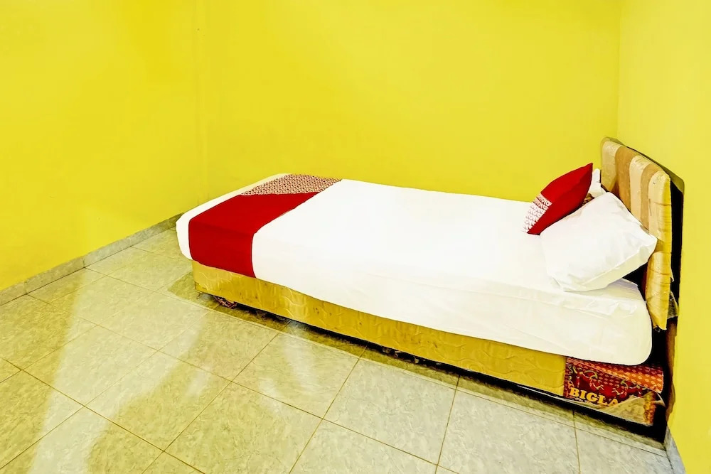 Wisma Kenanga by OYO Rooms