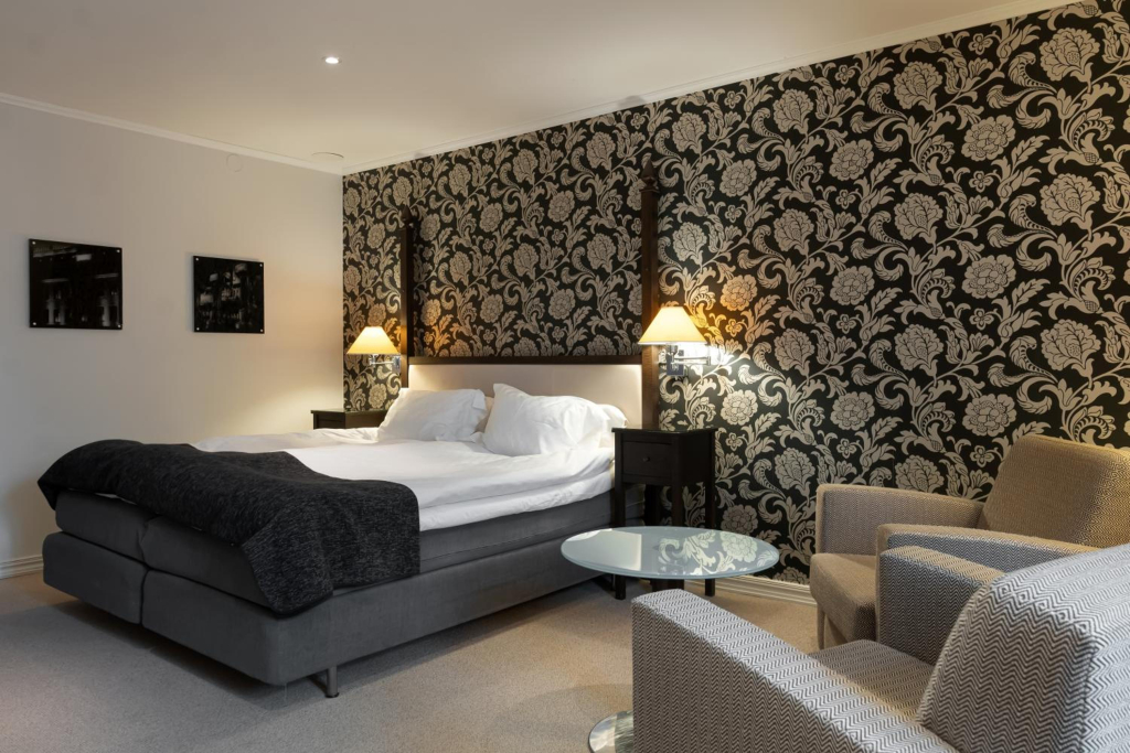 Elite Hotel Savoy