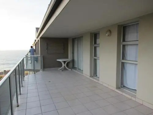 Dolphin View 308