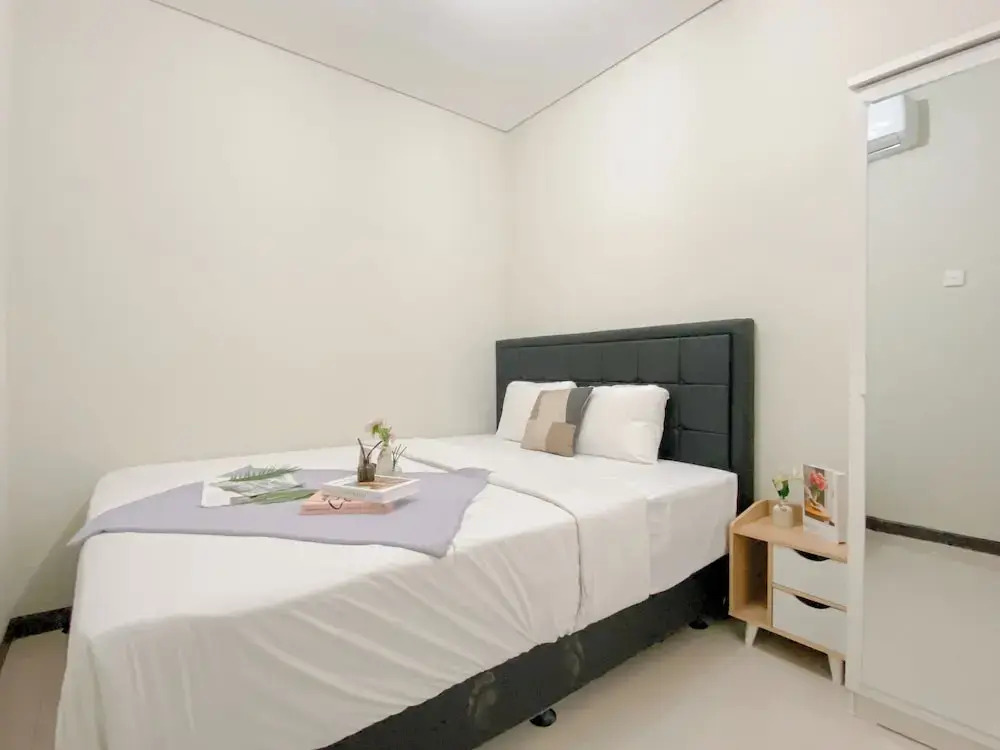 Comfortable And Restful 2Br Nifarro Park Apartment