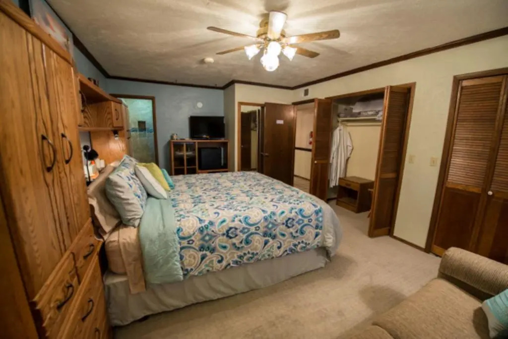 Canyon Colors Bed  Breakfast