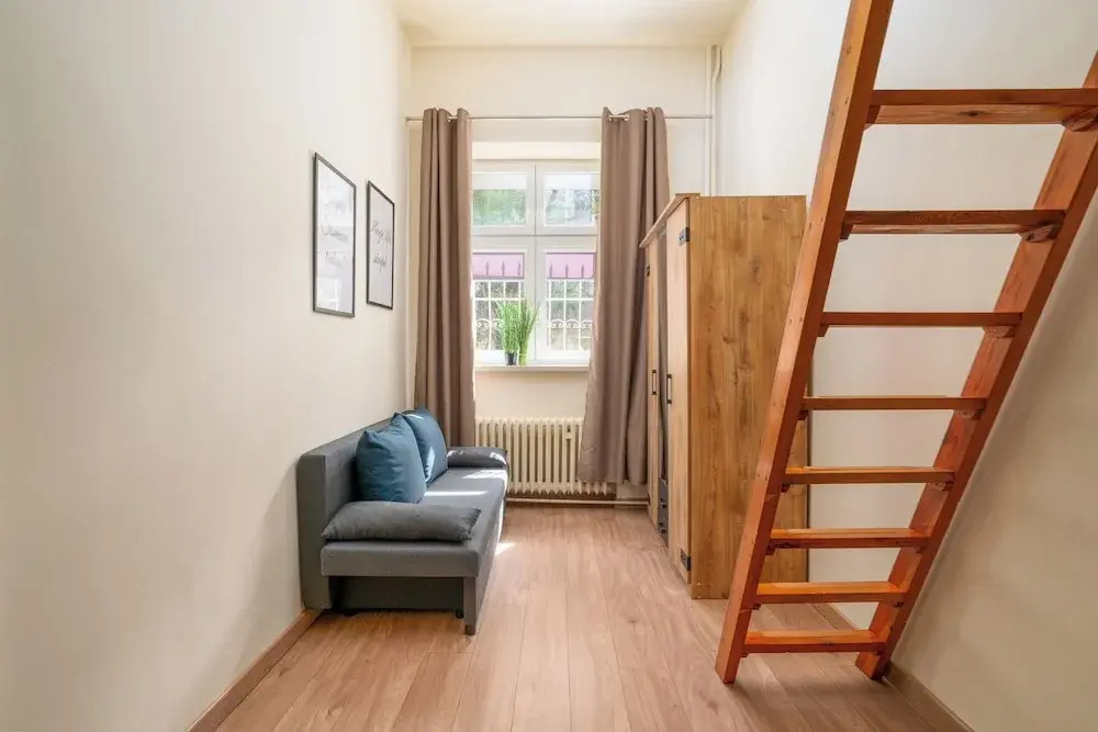 AS HOME Ofiar Oświęcimskich
