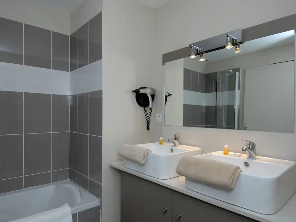 Tidy apartment near the beach in a lively seaside resort