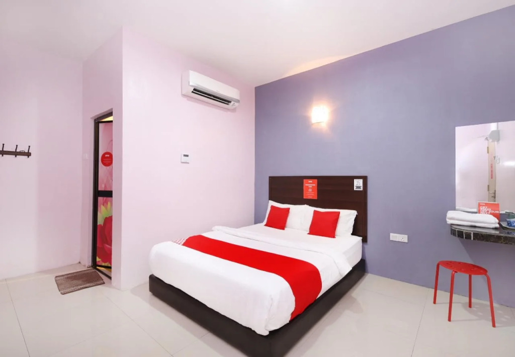 OYO 90456 Hotel Tgl