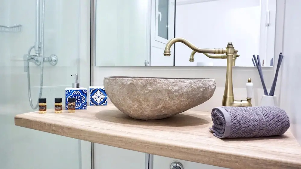 Cycladic Style Apt in Athens