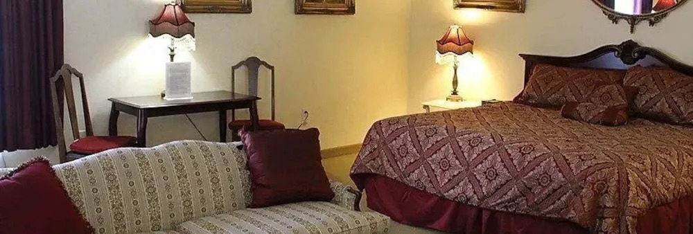 Silverland Inn