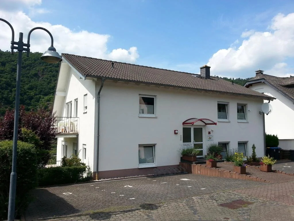 Haus Flora - Ferienwohnungen