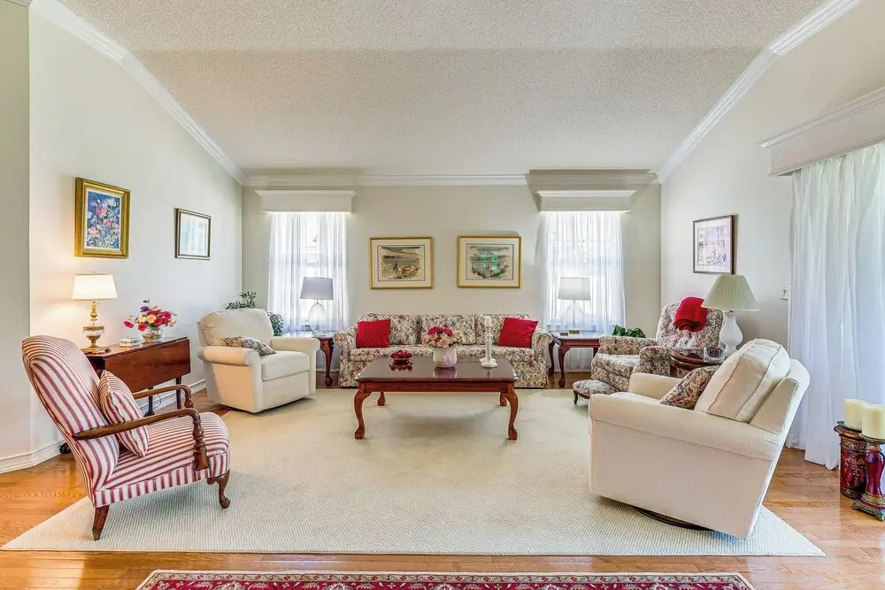 Walk to Golf & Pool: Pet-Friendly Villages Home