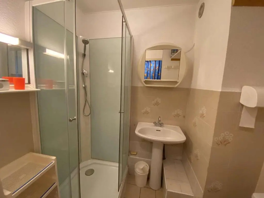 Appartement Sainte-Maxime, 1 pièce, 4 personnes - FR-1-226-303