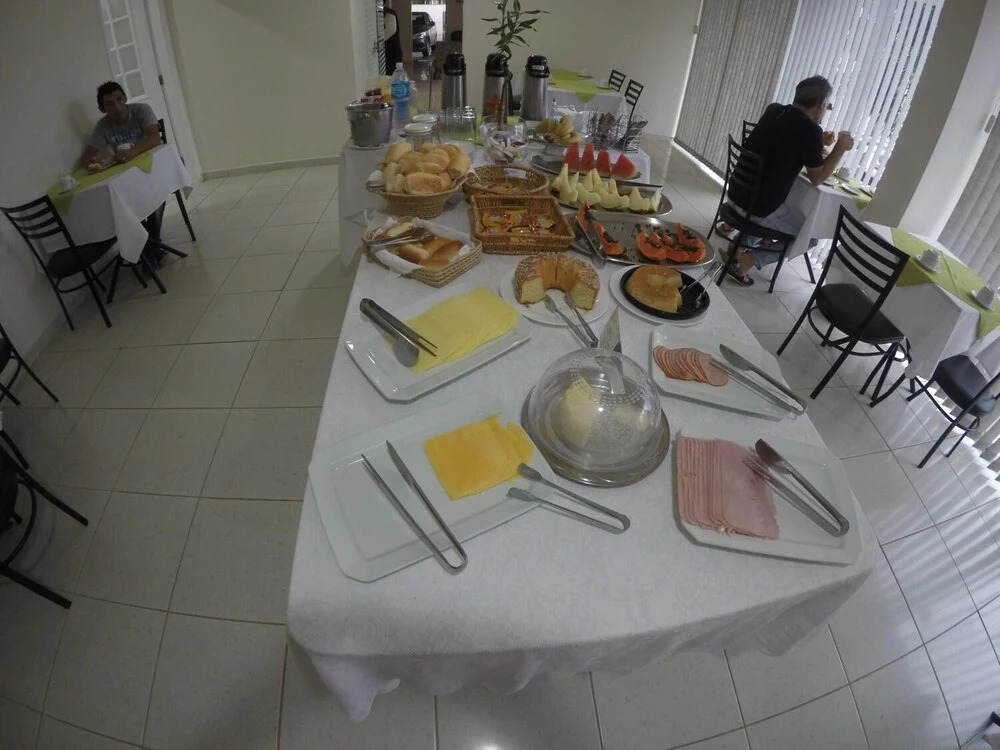 Dumont Park Hotel