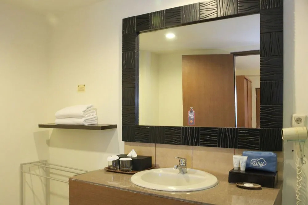 Airy Kartika Plaza Kuta Centre 8X Bali