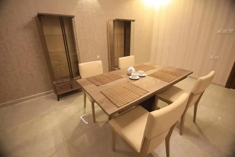 Alfaswal Alarbaah Serviced Apartment