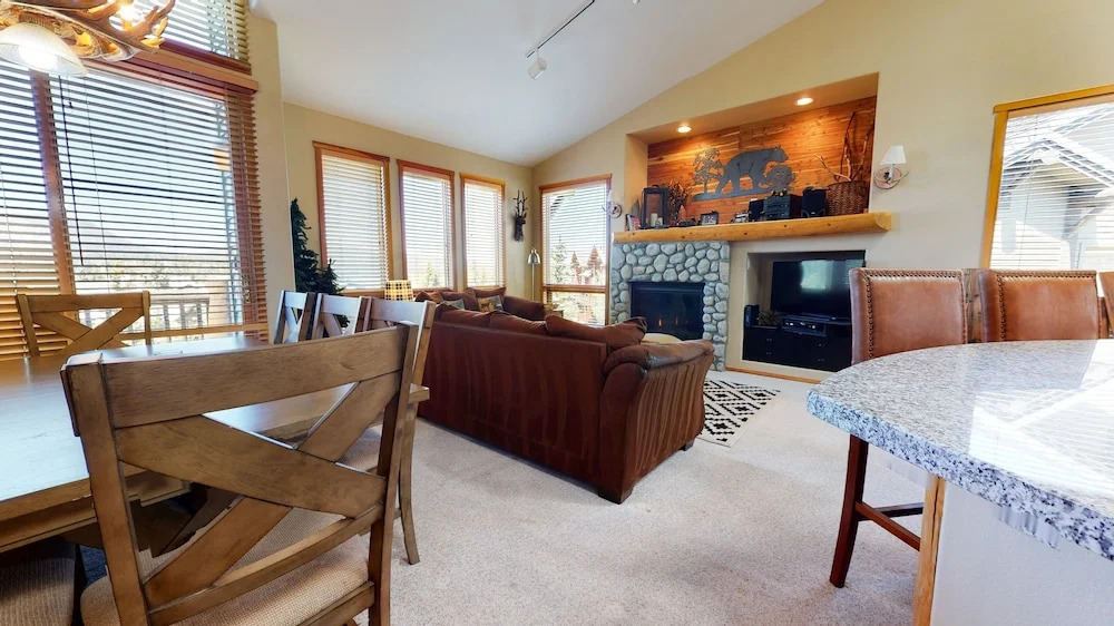 Snowcreek #991 3 Bedroom Condo