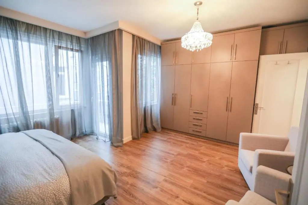 Fargo 4 Luxury Apartment
