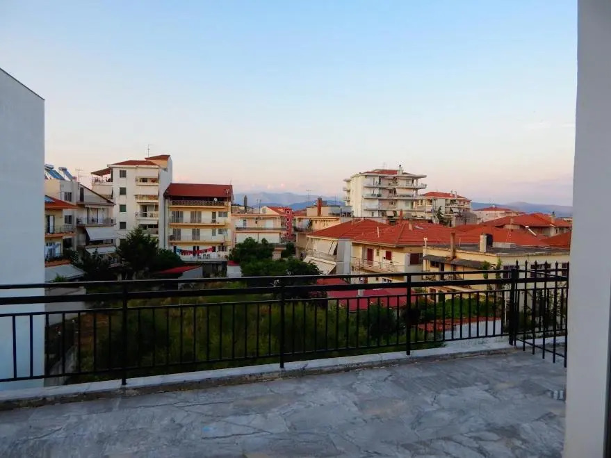 Cozy apartment for 2-5 people-Center Tripoli 1