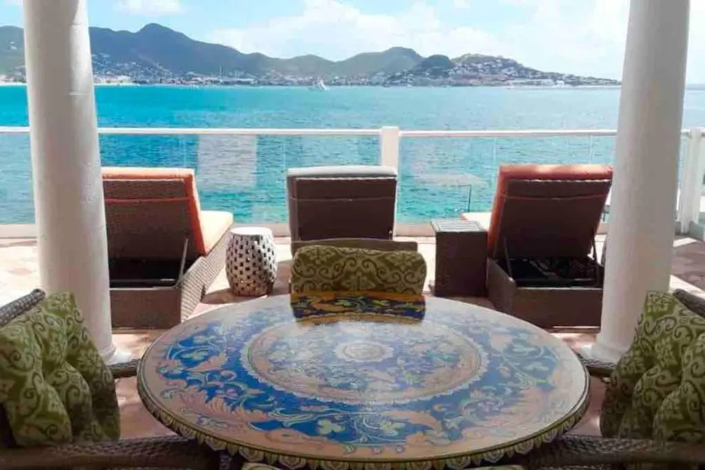 Caribbean Chic ocean front home 3 min to beach