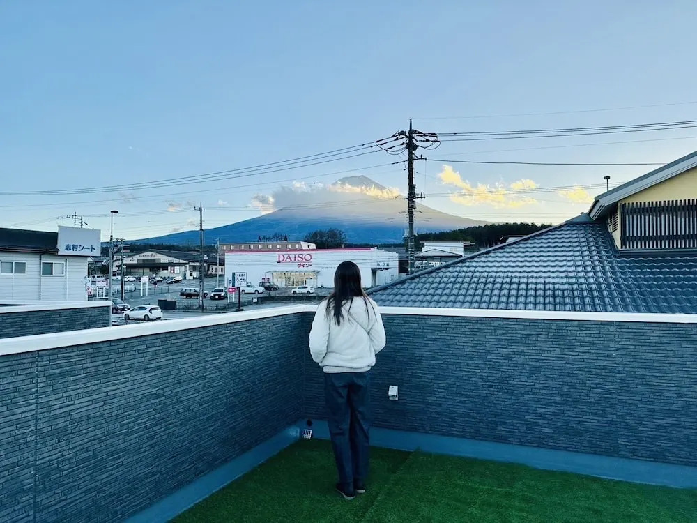 Megu Fuji Plus