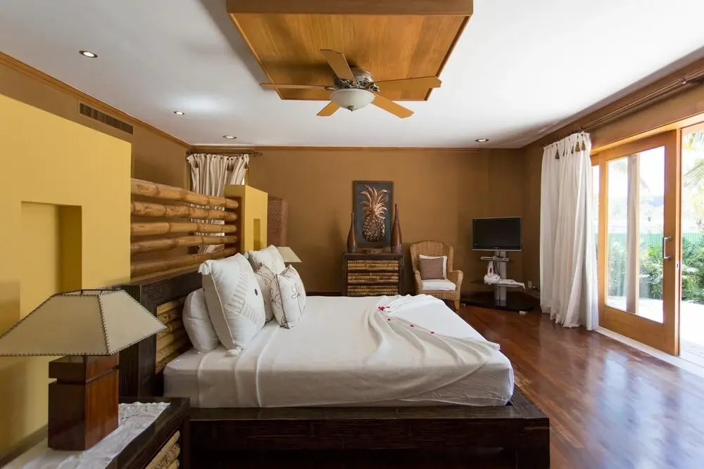 Large 12 000 sq ft 5-bdr Villa for Rent in Cap Cana With Pool Chef Maid