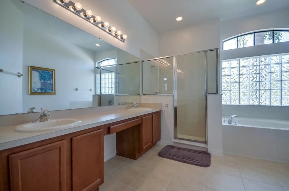 Legacy Park 122 - Five Bedroom Villa