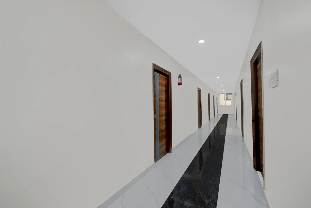 Townhouse Oak Bachupally Medical College Formerly SV Hotels