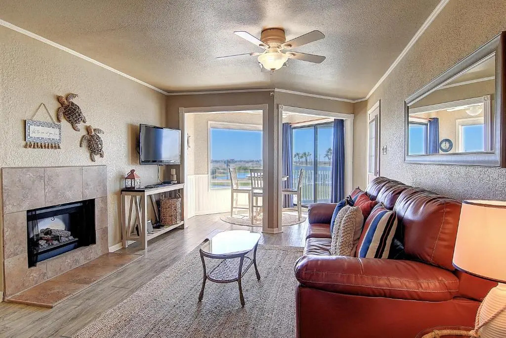 Pineapple Sands Mibc216 Condo