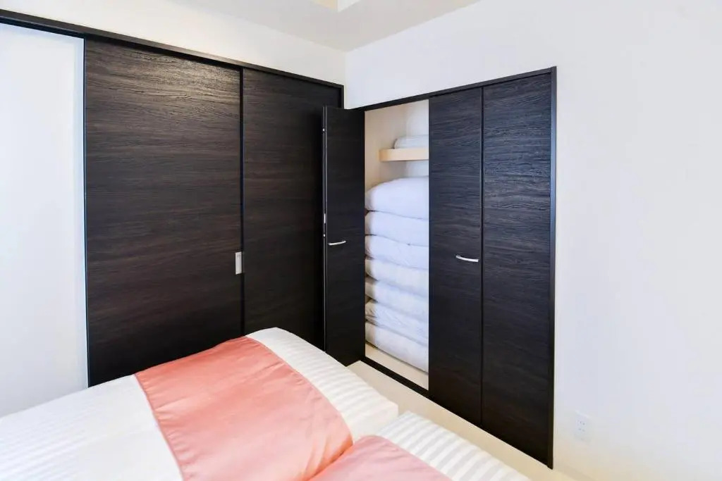 momo premium 702