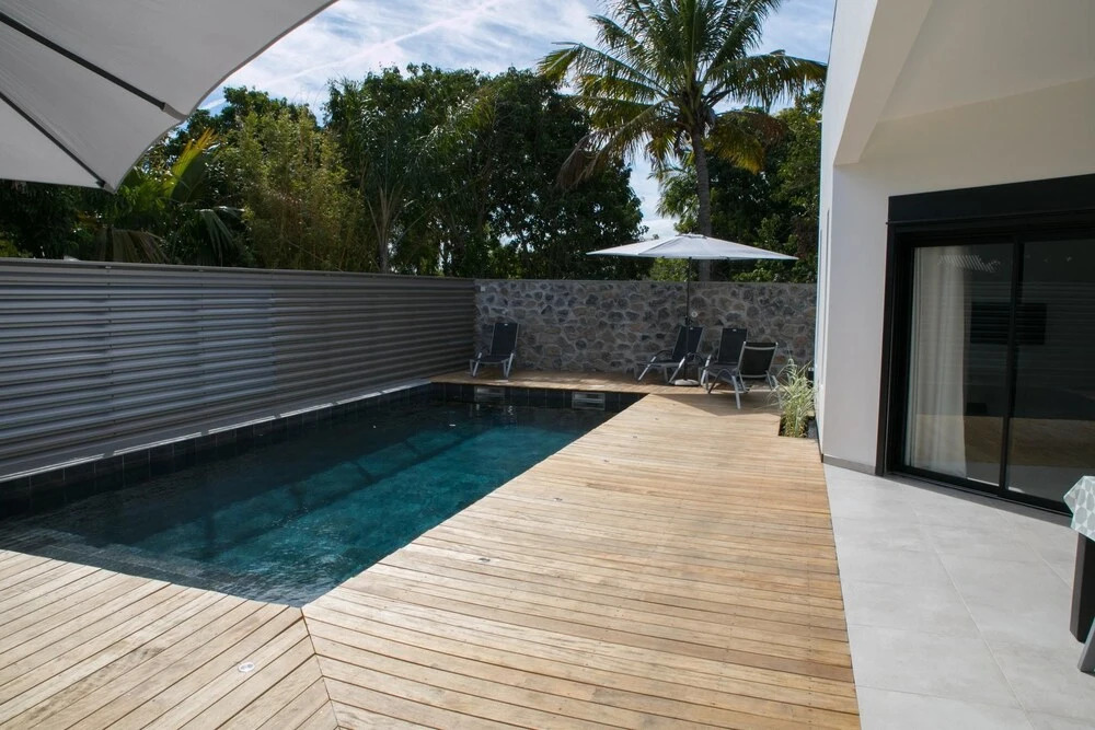 House With 3 Bedrooms in La Ligne-des-bambous, With Pool Access, Enclo