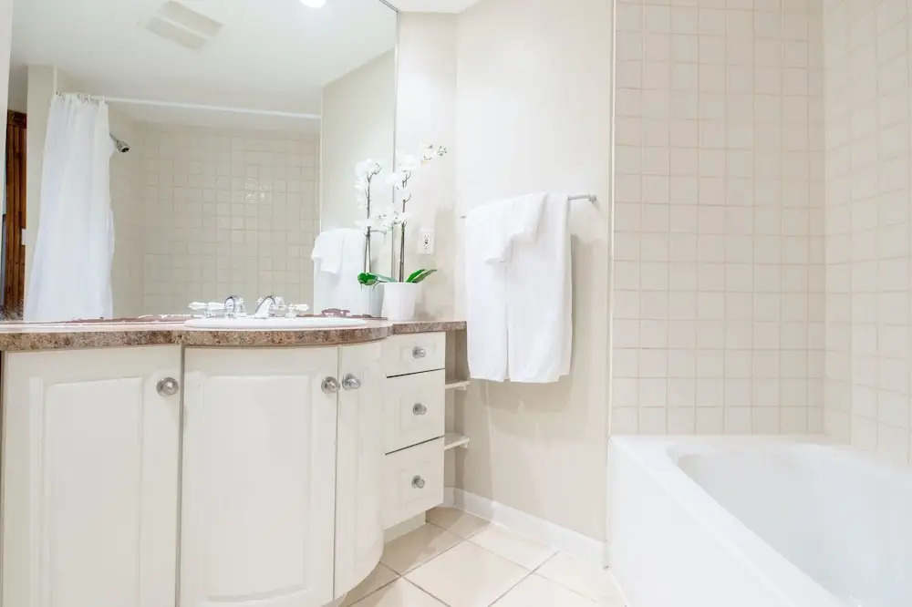 Intimate Plateau Suites by Sonder