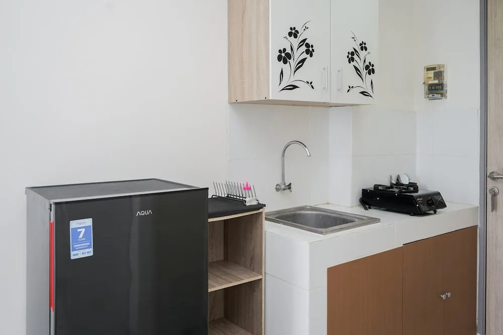 Great Deal Studio Room At Serpong Greenview Apartment