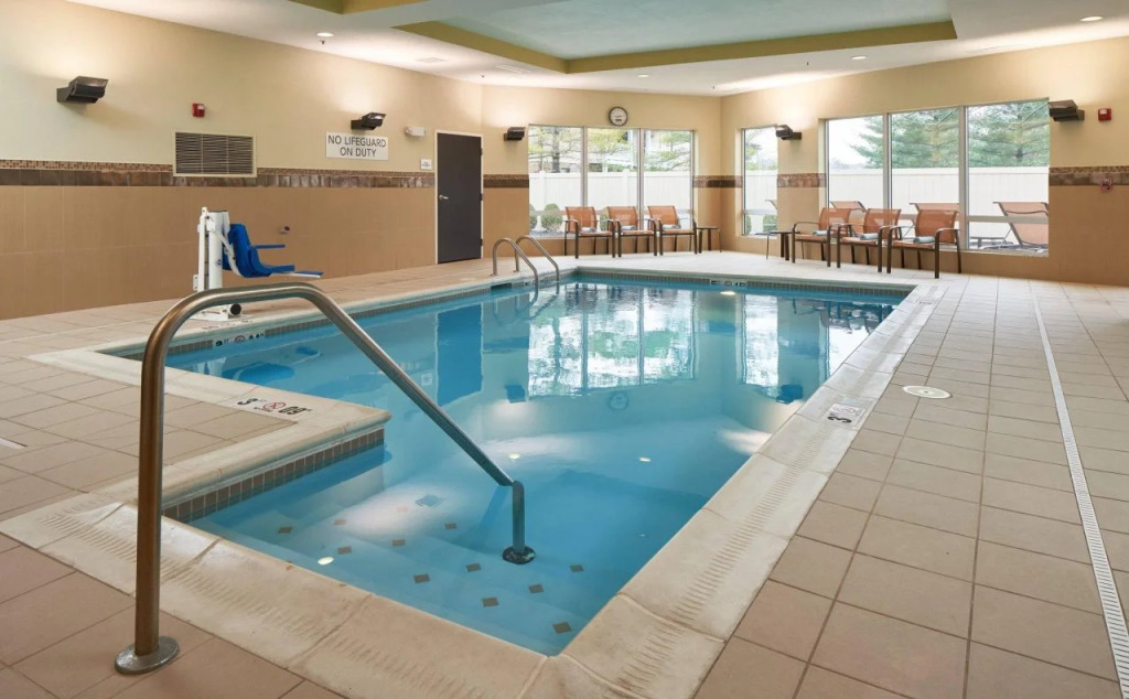 Courtyard by Marriott Evansville East