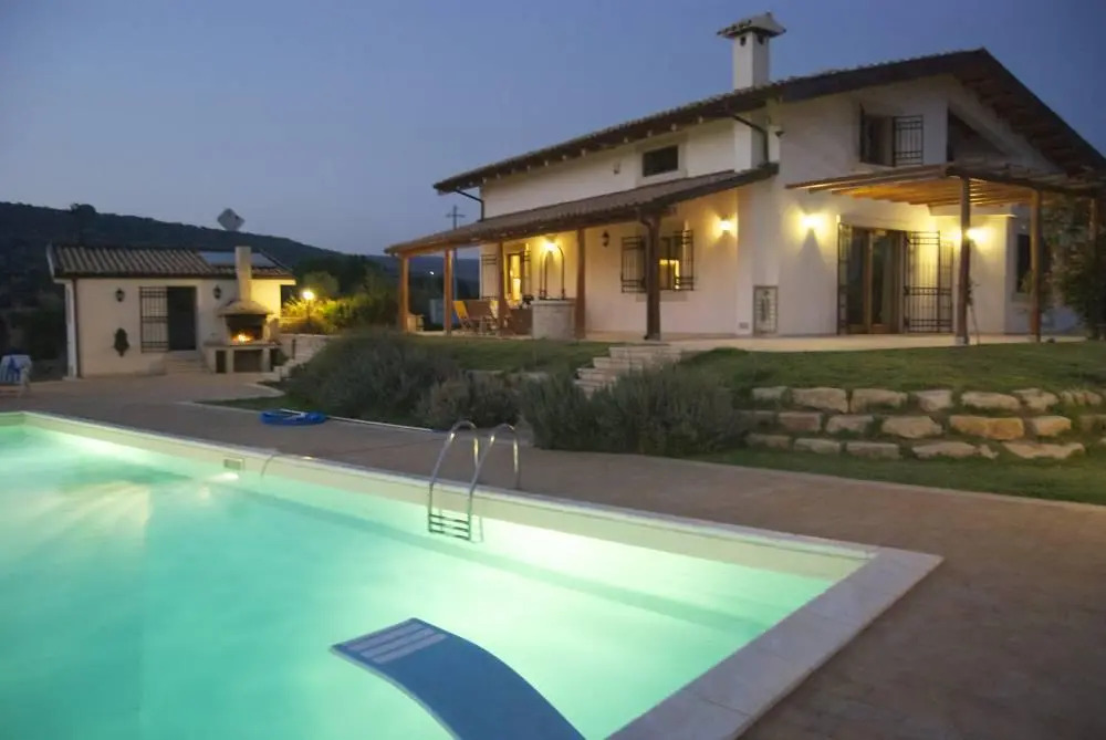 Studio Apartment In Countryside Villa With Pool
