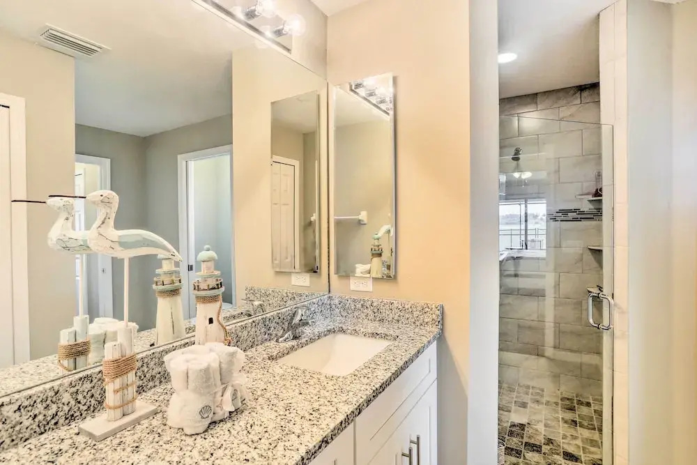Central Cape Coral House w/ Private Screened Pool!