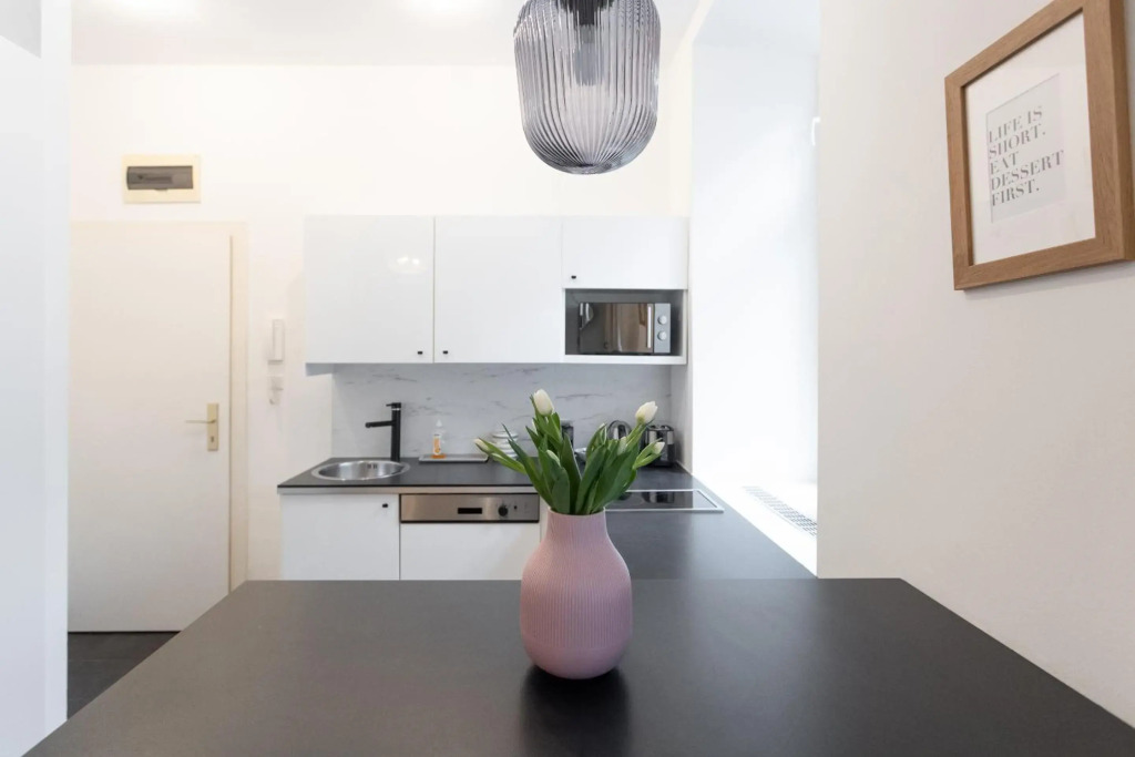 Apartment with balcony - trendy neighborhood