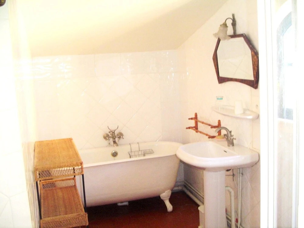 House With 4 Bedrooms in Allemagne en Provence, With Furnished Garden