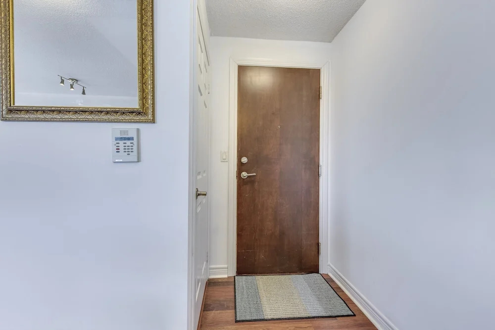 Newly Decorated 2BR Executive Suite - Great View